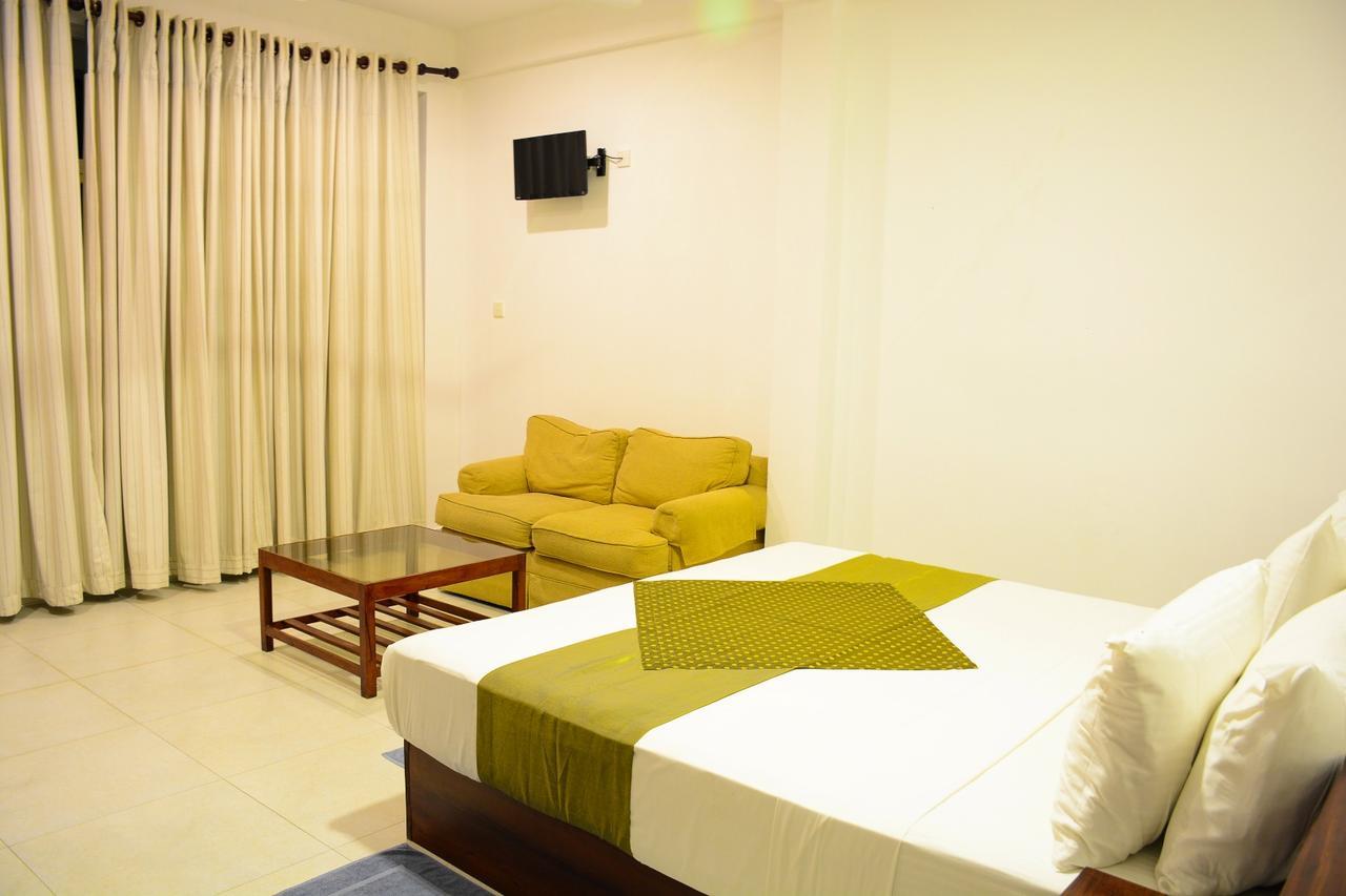 Ranmal Beach Hotel Hikkaduwa Exterior foto