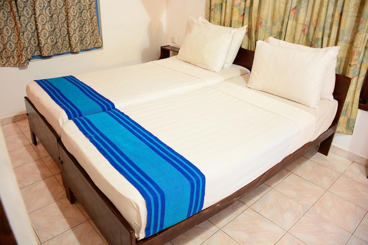 Ranmal Beach Hotel Hikkaduwa Quarto foto